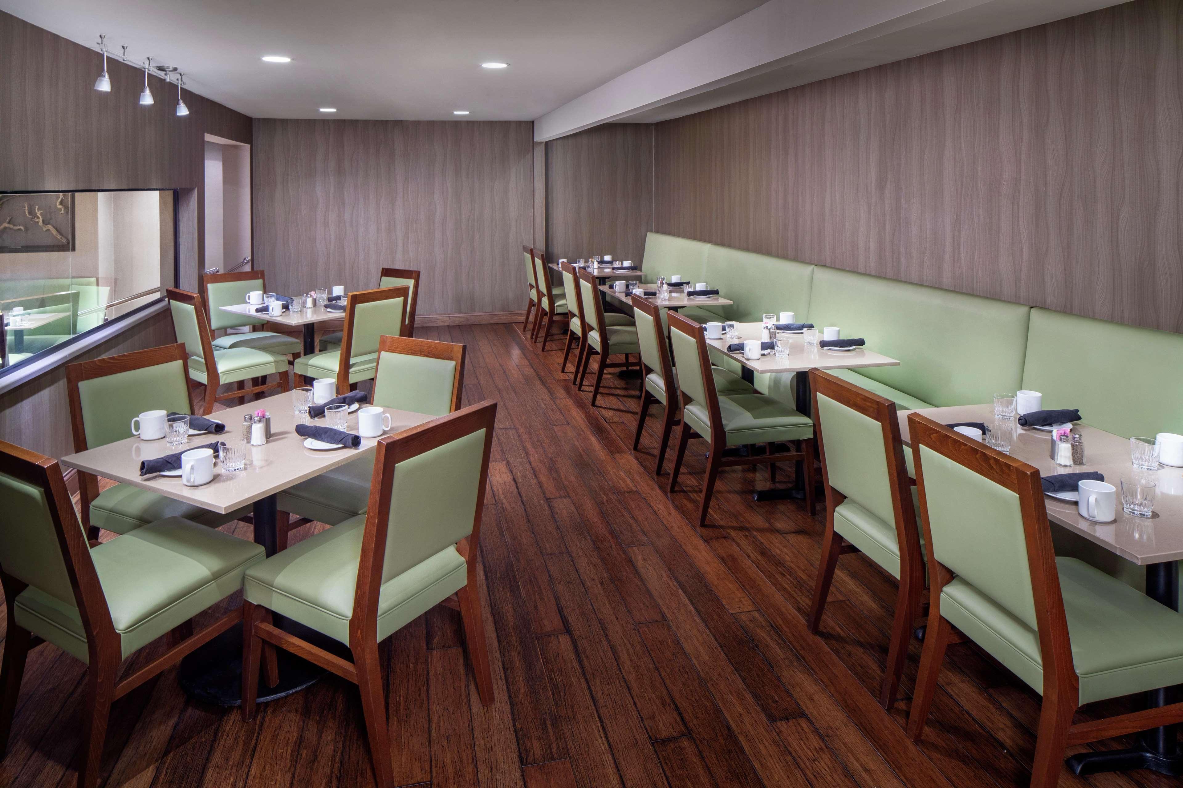 Doubletree By Hilton Cleveland East Бичвуд Экстерьер фото