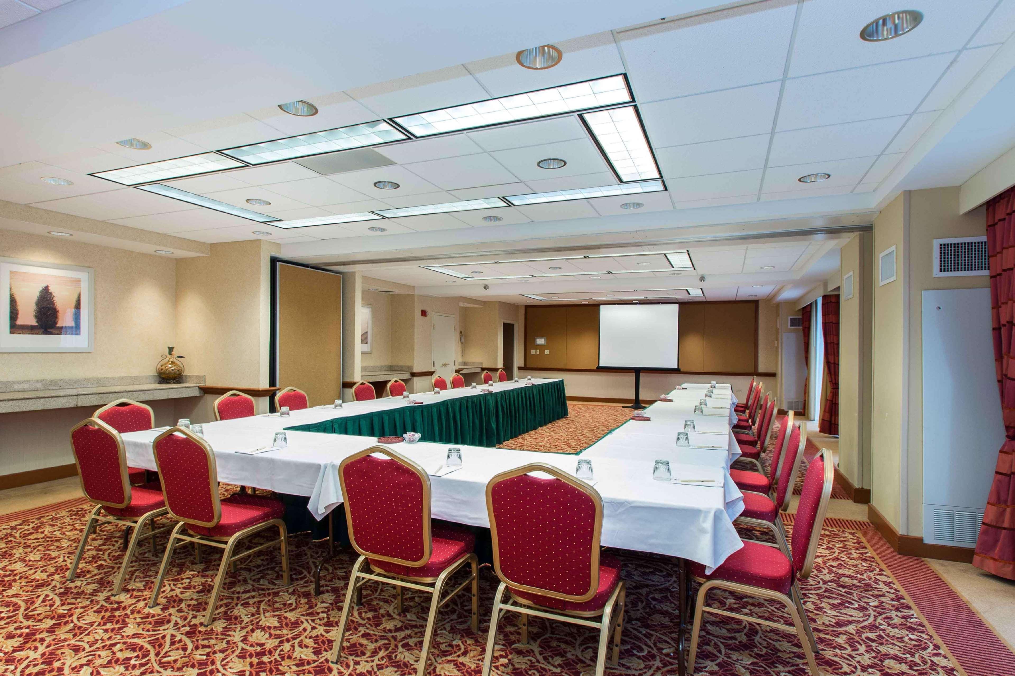 Doubletree By Hilton Cleveland East Бичвуд Экстерьер фото