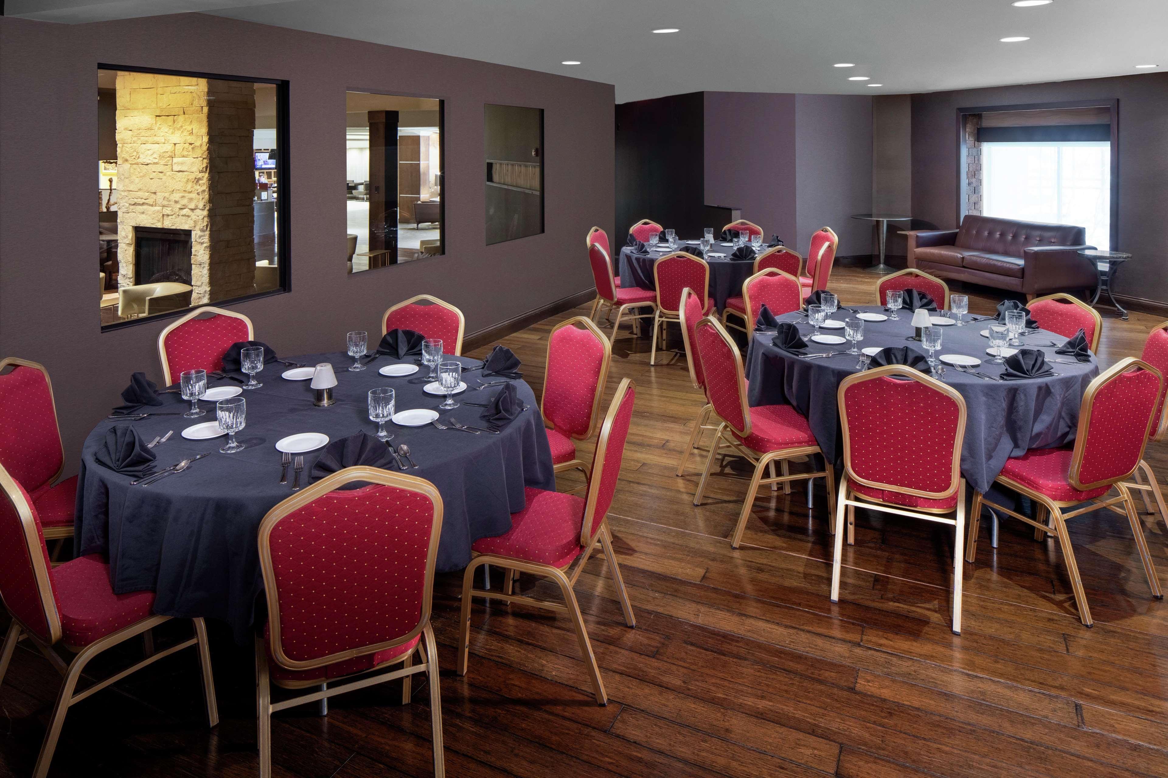 Doubletree By Hilton Cleveland East Бичвуд Экстерьер фото