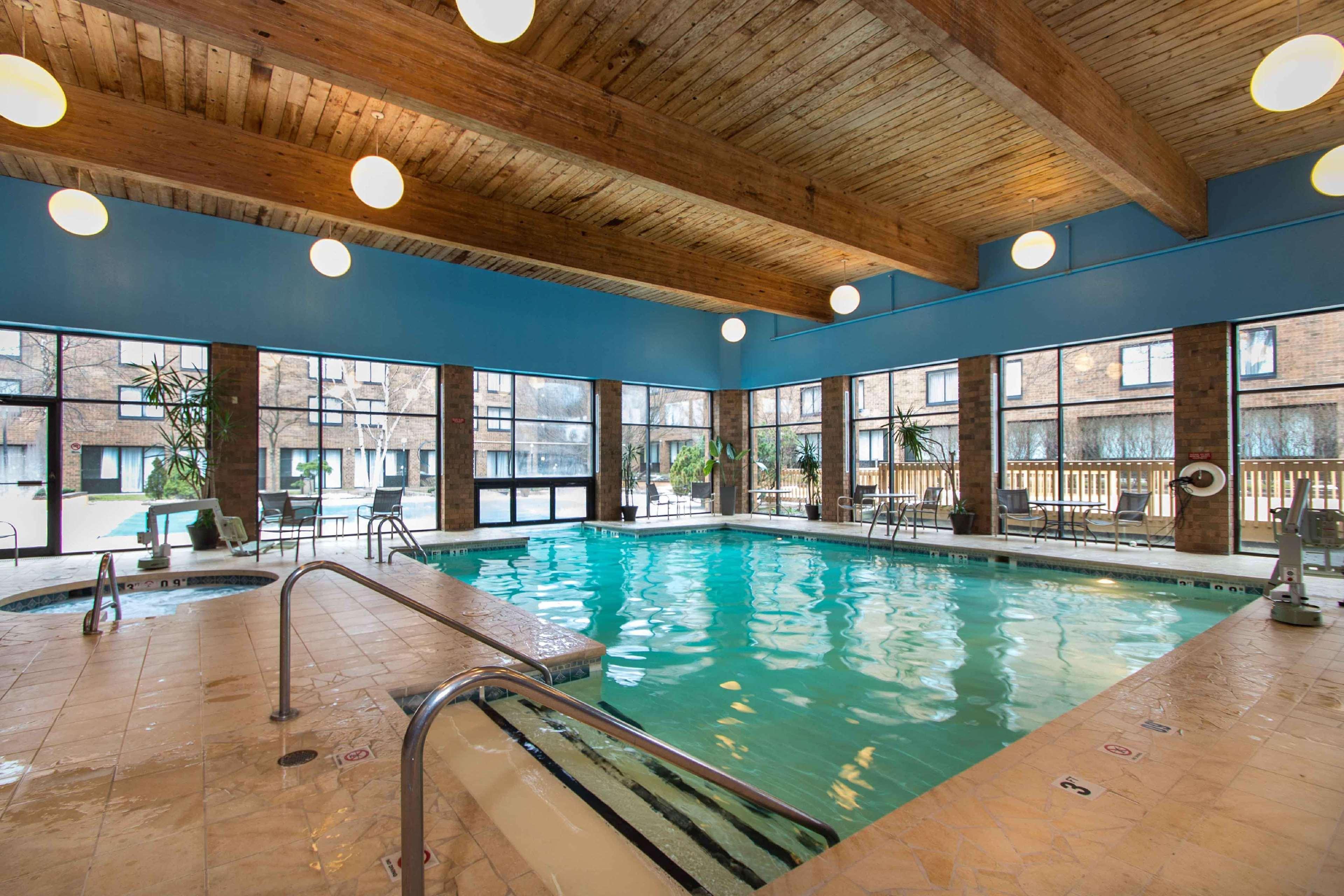 Doubletree By Hilton Cleveland East Бичвуд Экстерьер фото