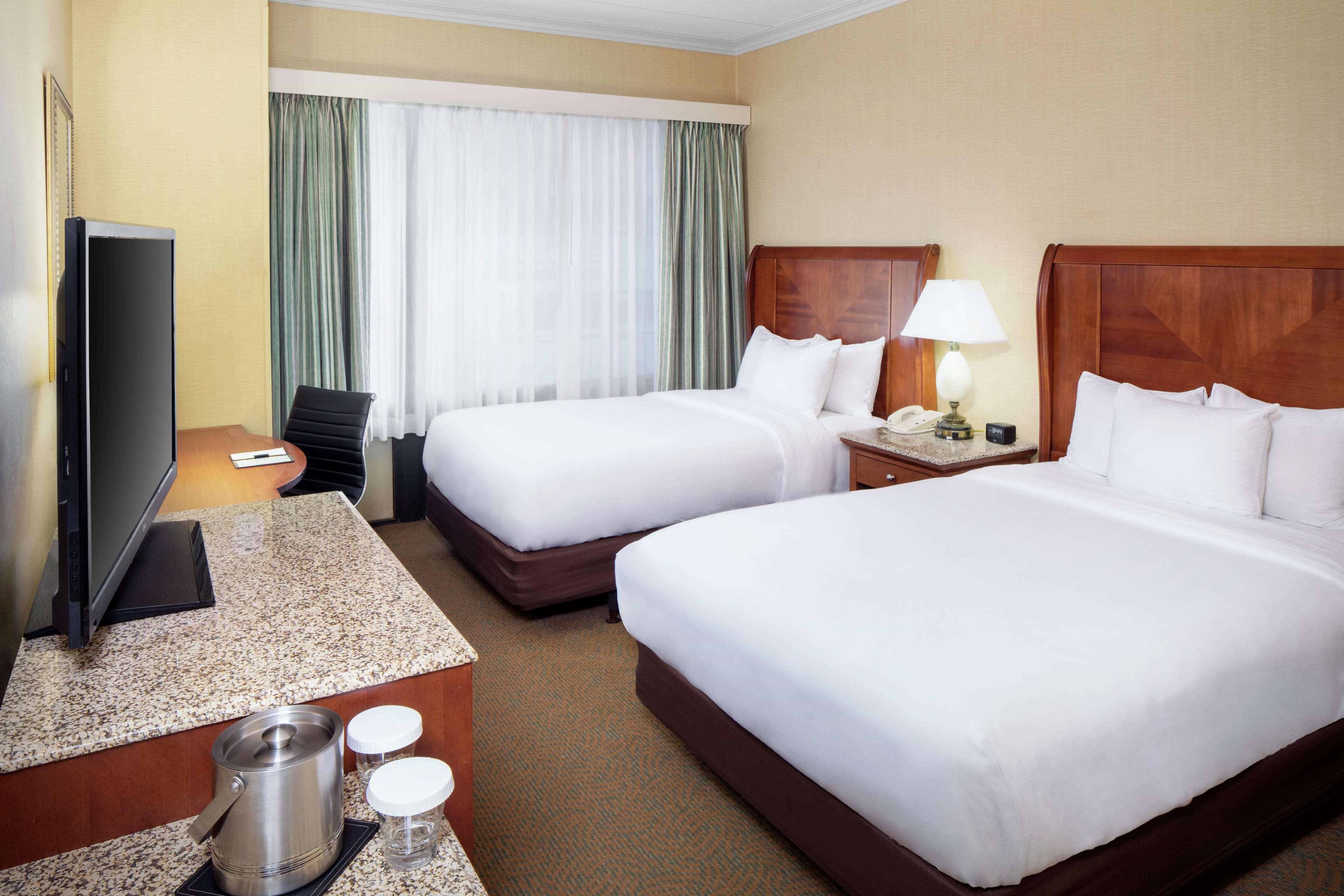 Doubletree By Hilton Cleveland East Бичвуд Экстерьер фото