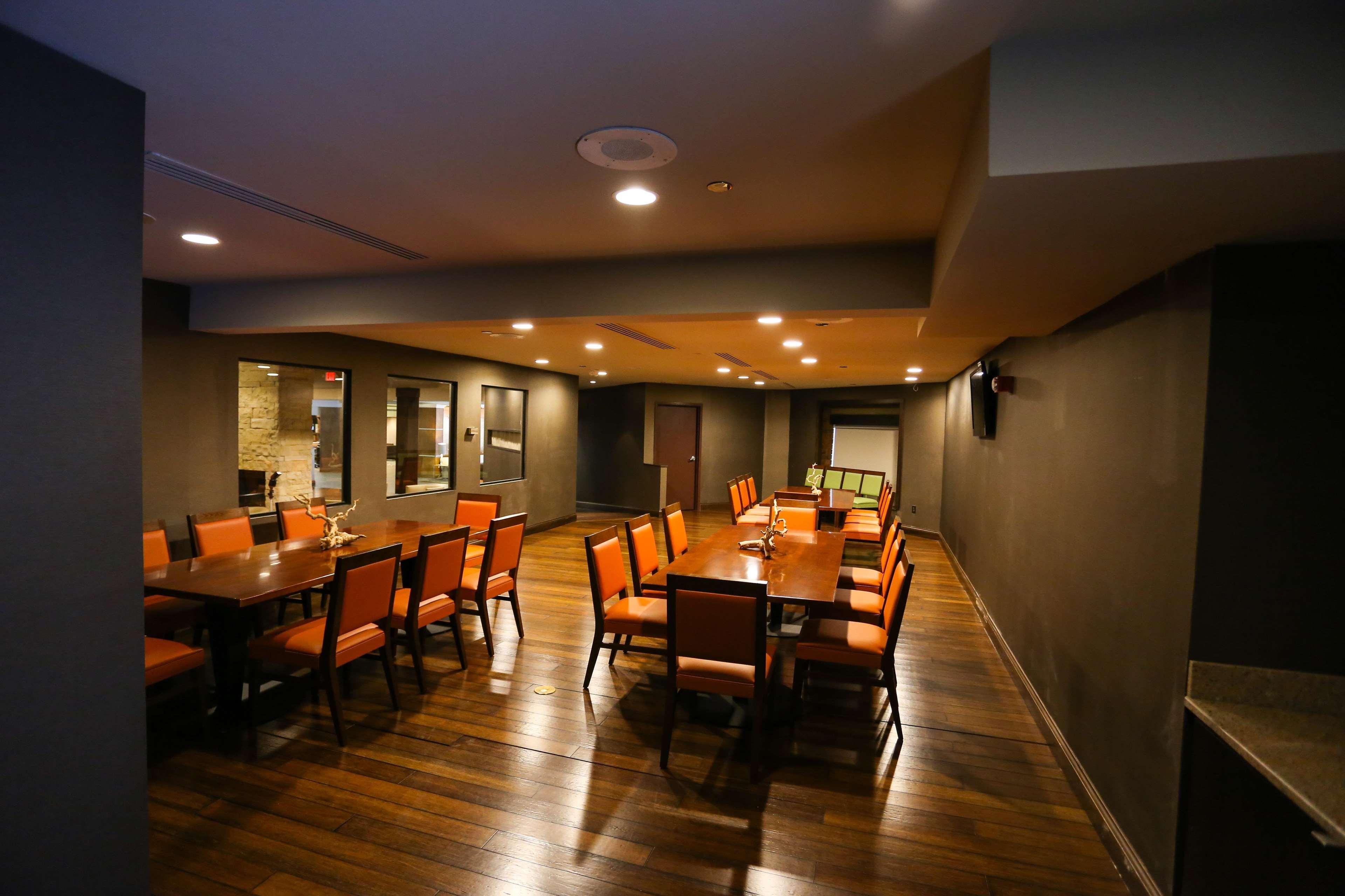Doubletree By Hilton Cleveland East Бичвуд Экстерьер фото