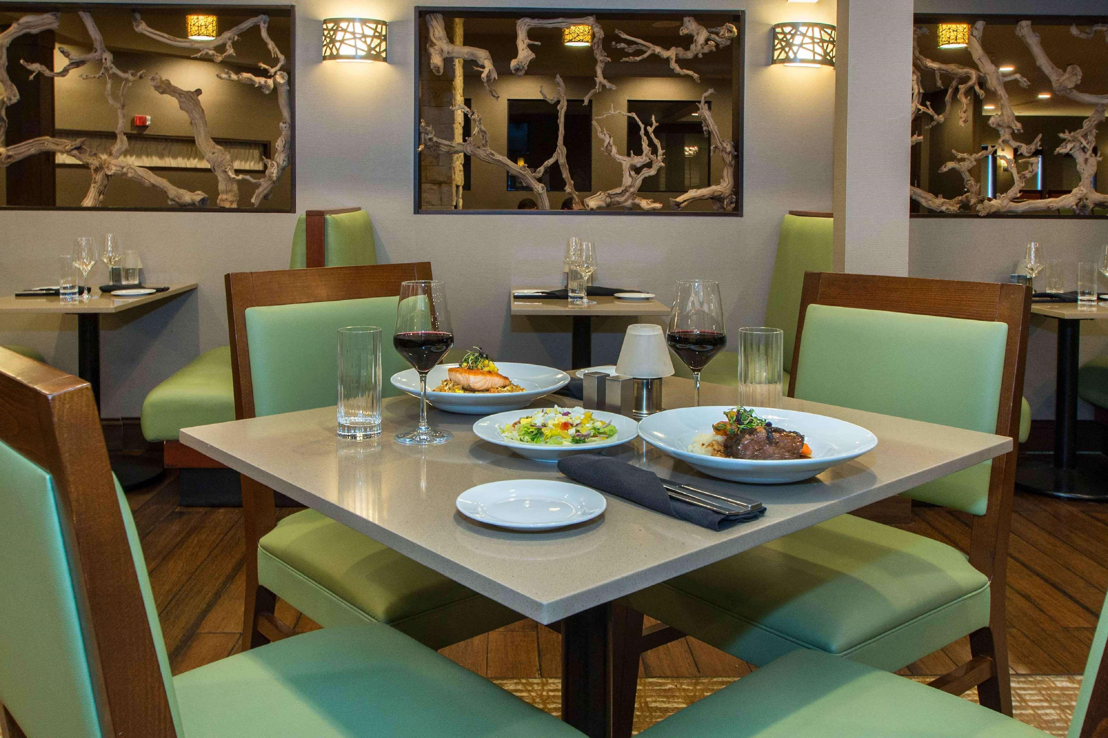 Doubletree By Hilton Cleveland East Бичвуд Экстерьер фото