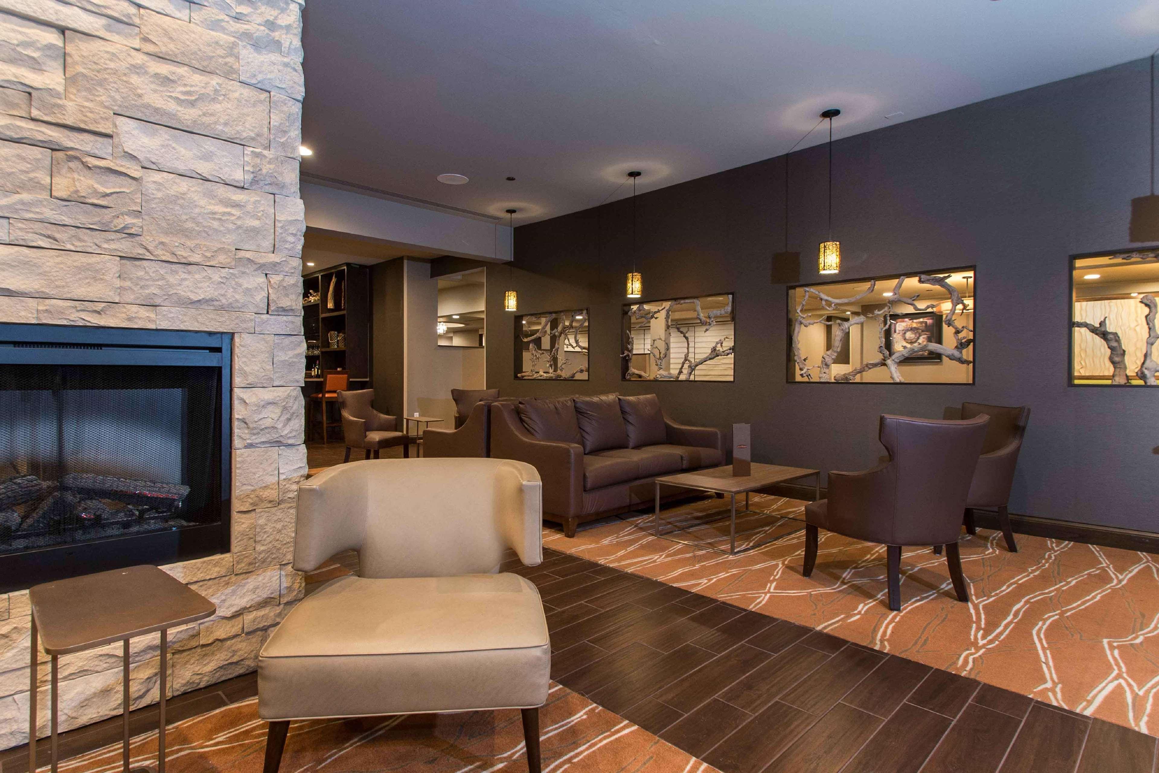 Doubletree By Hilton Cleveland East Бичвуд Экстерьер фото